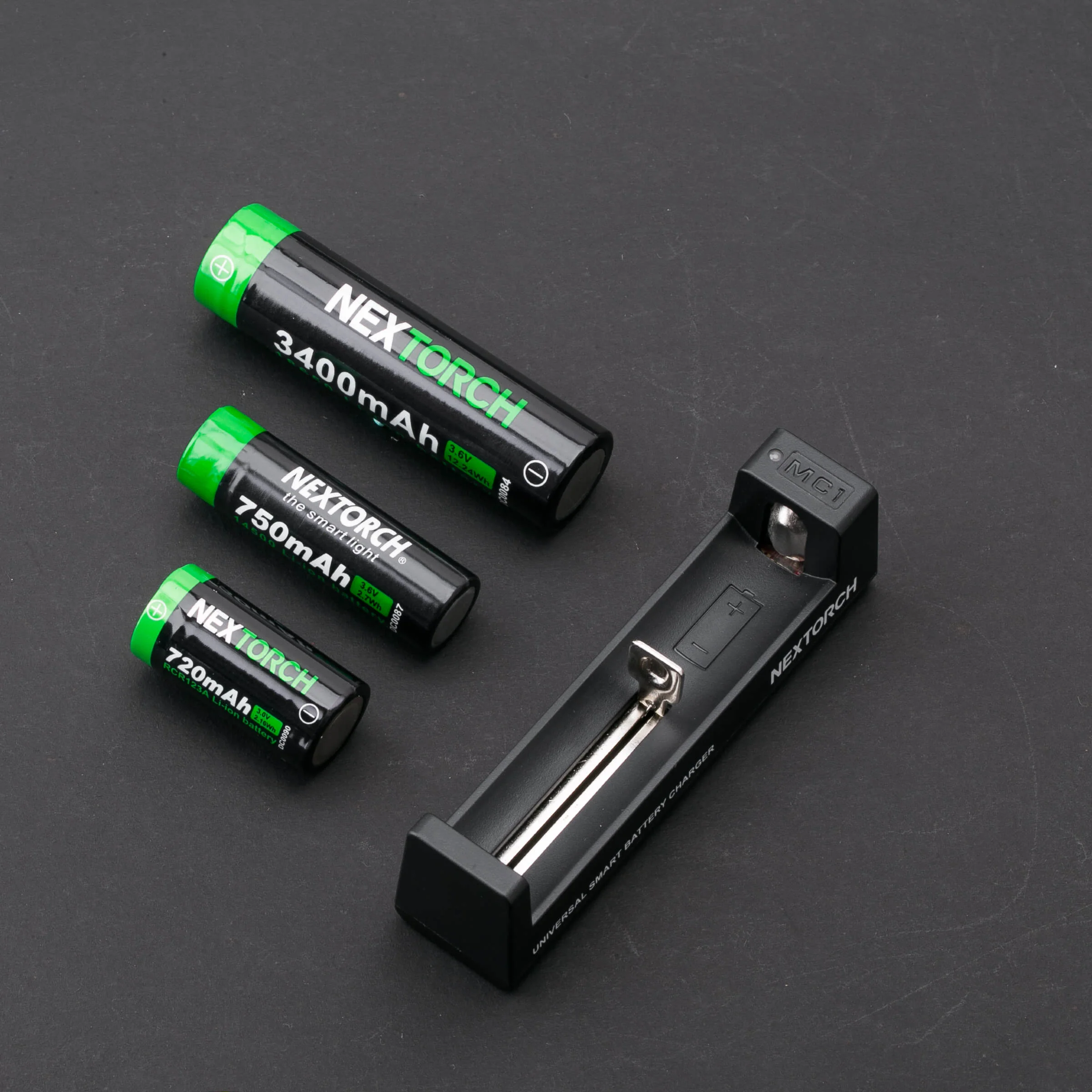 Chargeur de batterie universel DC10 - Image 6
