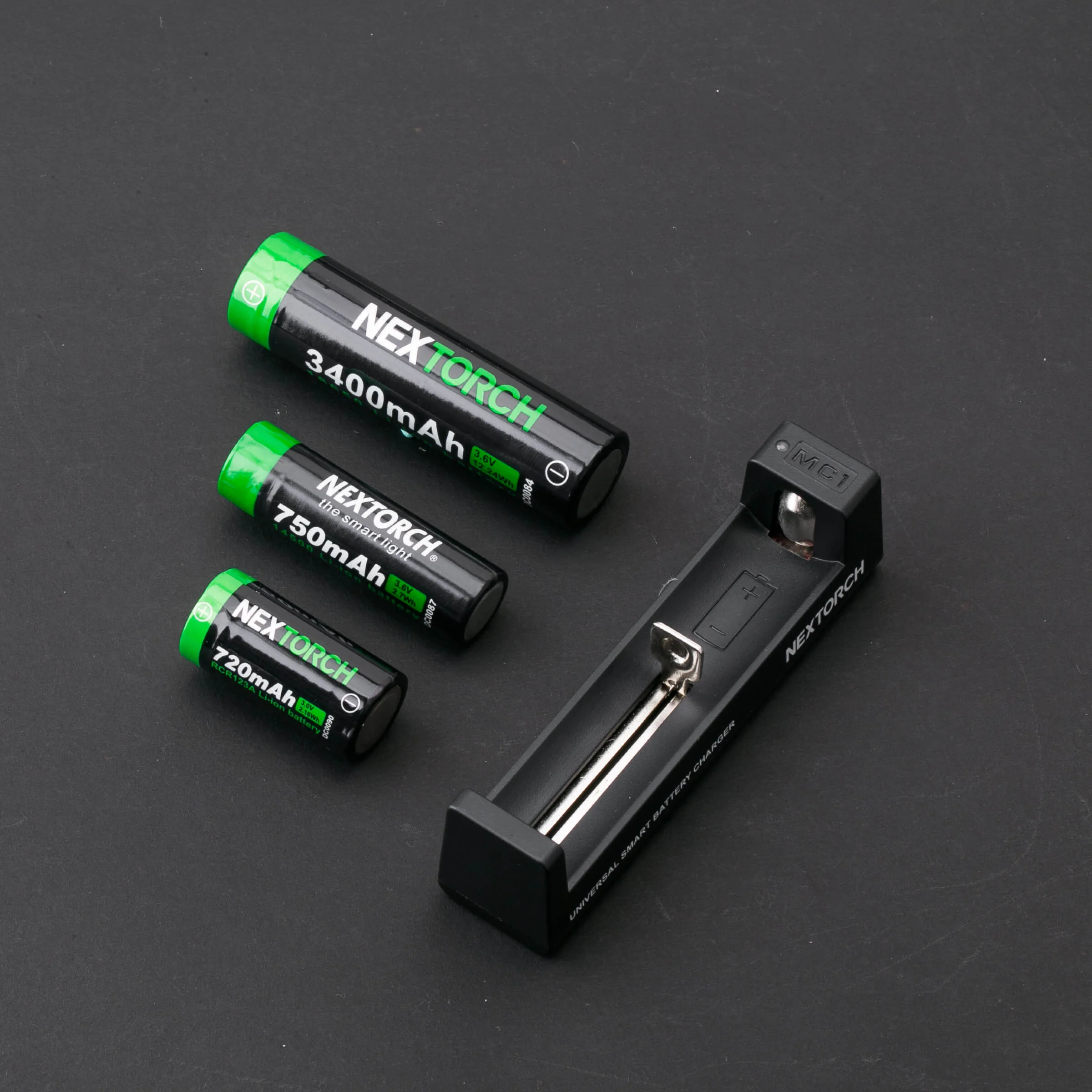 Chargeur de batterie universel DC10 - Image 7