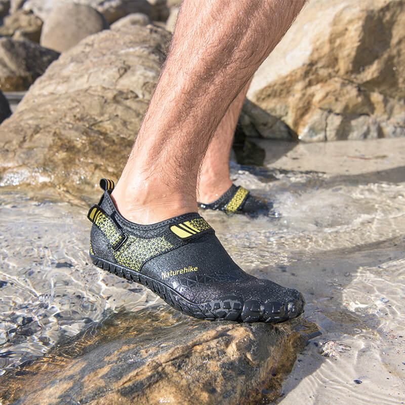 Chaussures d'eau antidérapantes en silicone - Unisexe - Image 3