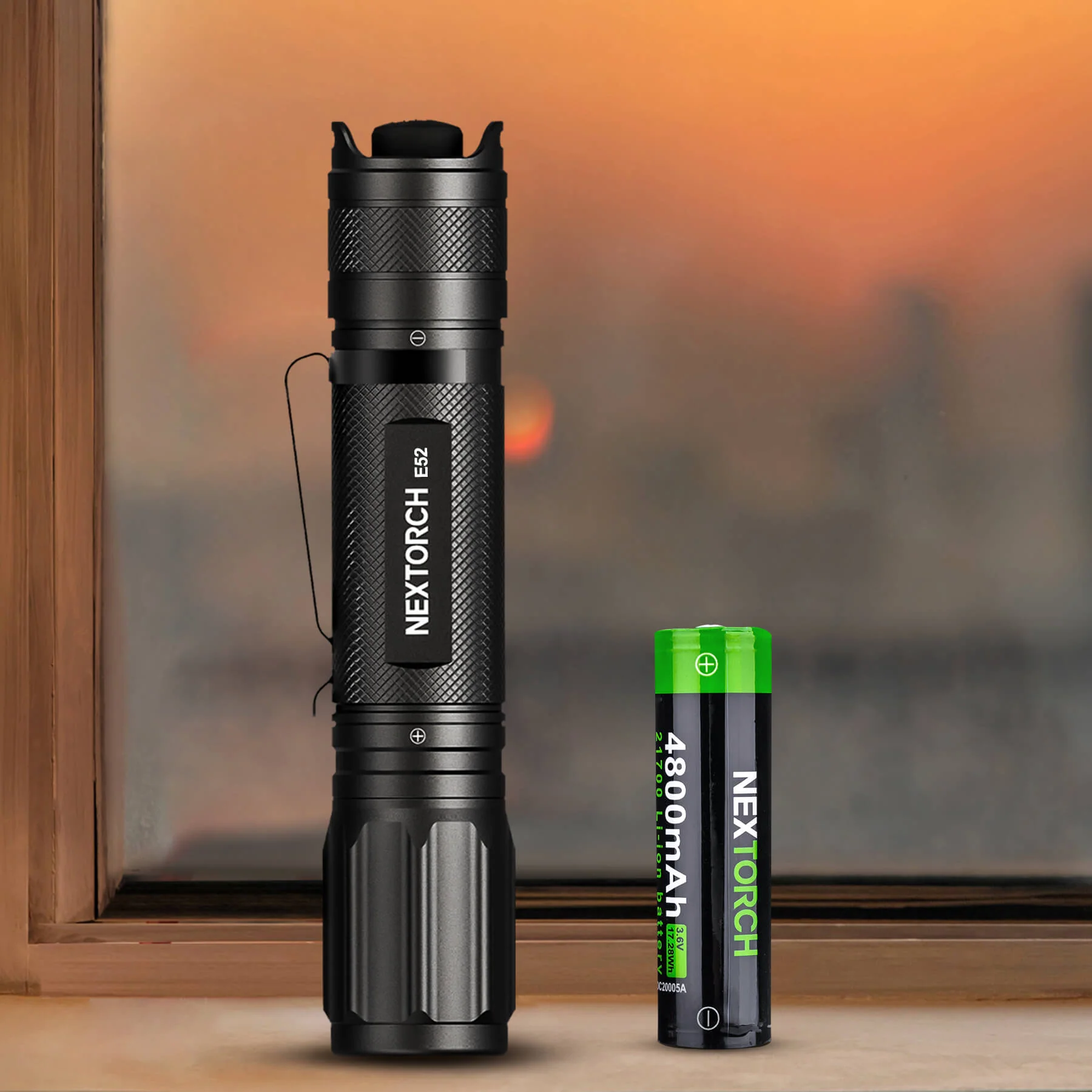 Lampe de poche EDC rechargeable multi-usages E52 - Image 9
