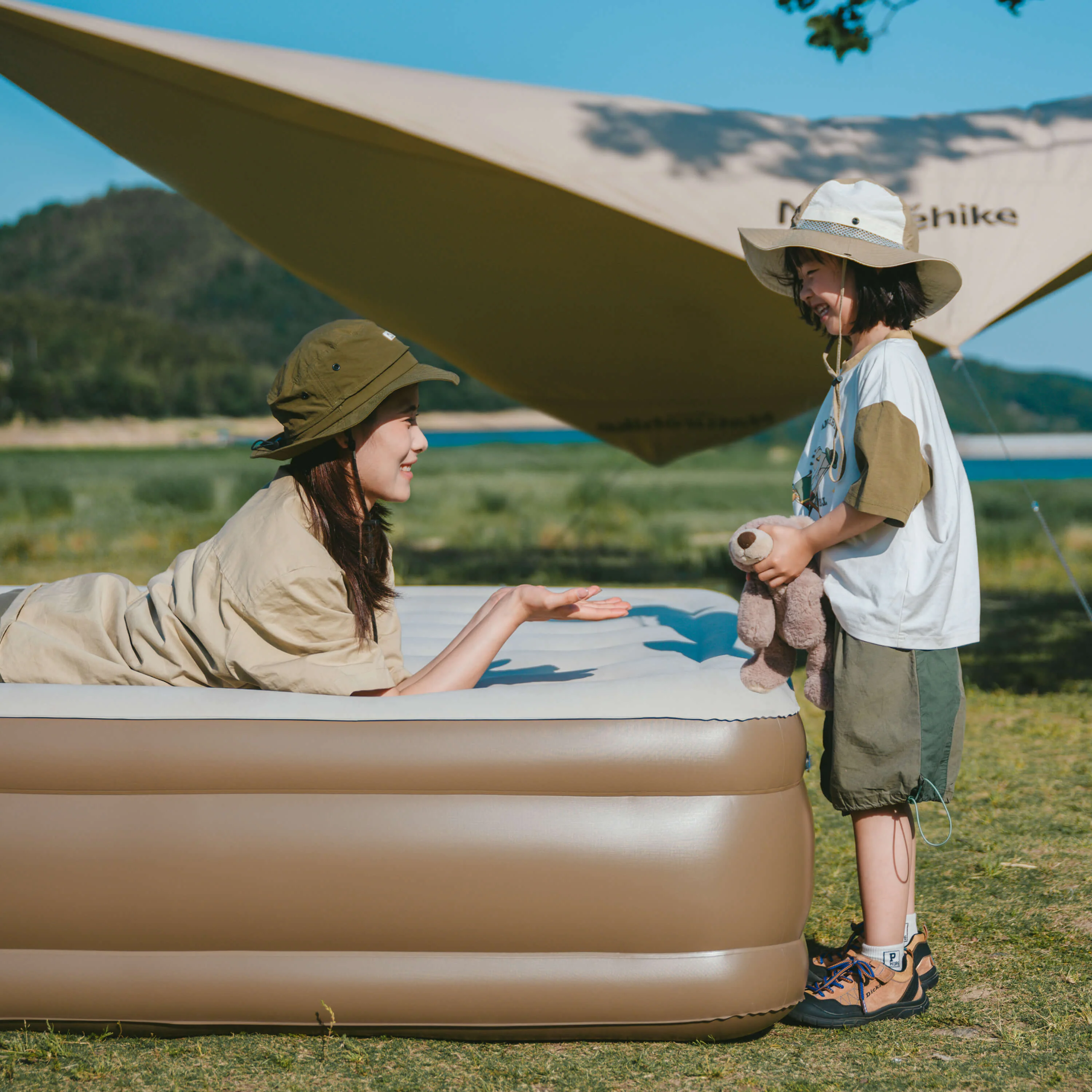 Matelas gonflable avec pompe intégrée - Image 10