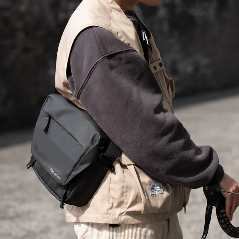 Sac Urben Satchel - Image 4